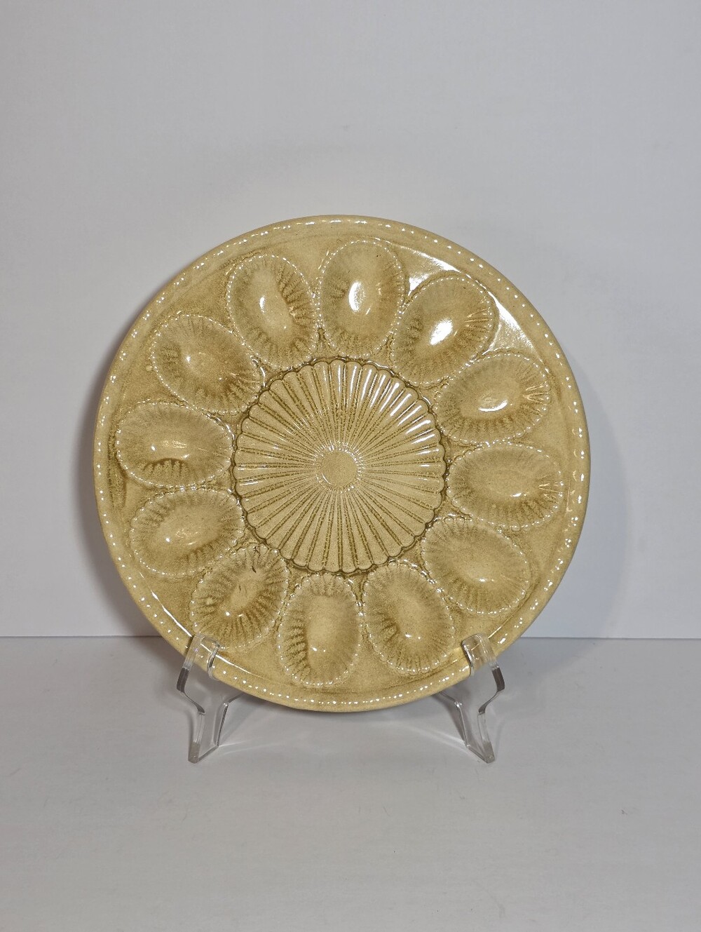 Vintage Ceramic Oyster Plate Seashell 12 Well Deviled Egg Platter Yellow Tan
